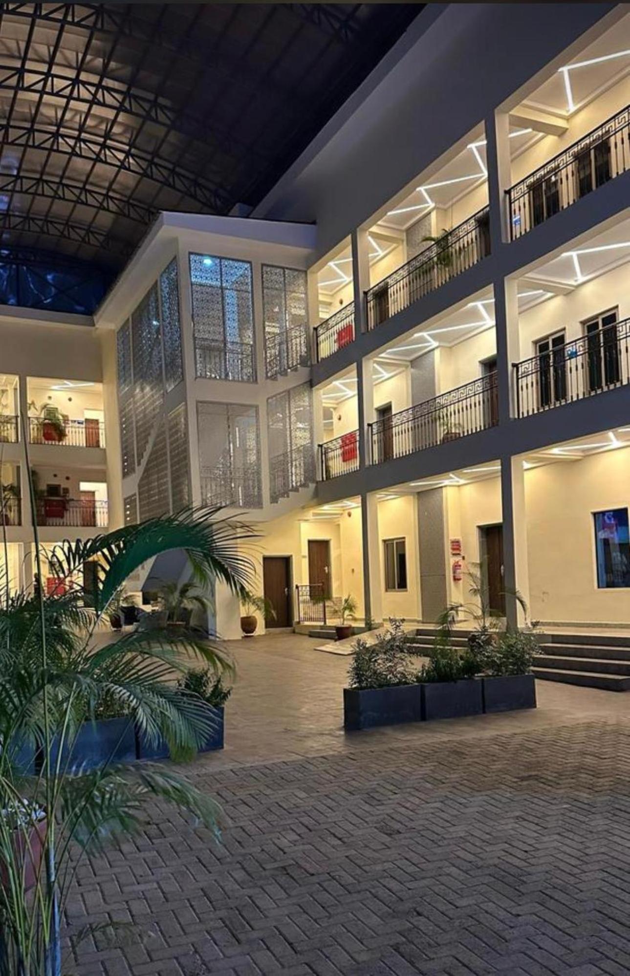 Stp Apartments Абуджа Екстериор снимка